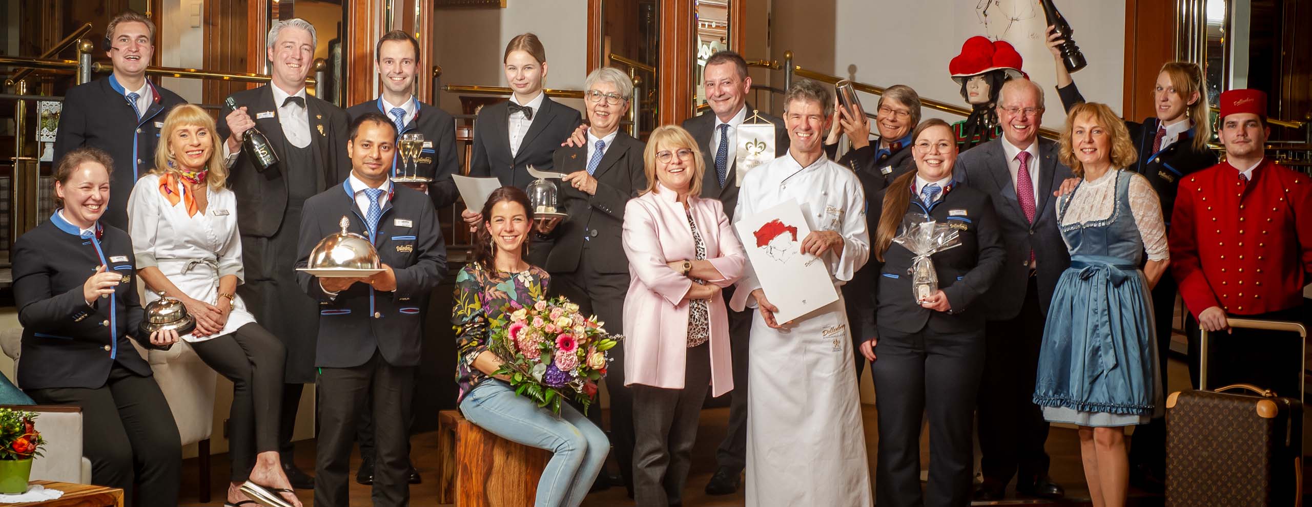 Falstaff Gault&Millau Bester Service & Sommelier des Jahres 2023 Dollenberg Schwarzwald Resort 5-Sterne Superior Falstaff Gault&Millau Bester Service & Sommelier des Jahres 2023 Dollenberg Schwarzwald Resort 5-Sterne Superior