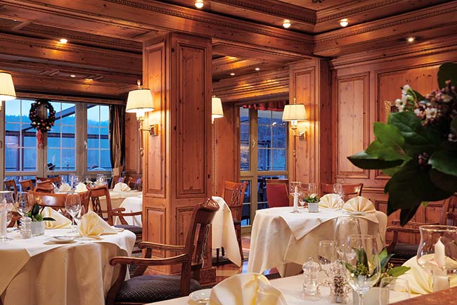Schwarzwald Resort Dollenberg 5 Sterne Superior Relais & Chateaux Hotel Schwarzwald Deutschland Kaminstube Schwarzwald Resort Dollenberg 5 Sterne Superior Relais & Chateaux Hotel Schwarzwald Deutschland Kaminstube