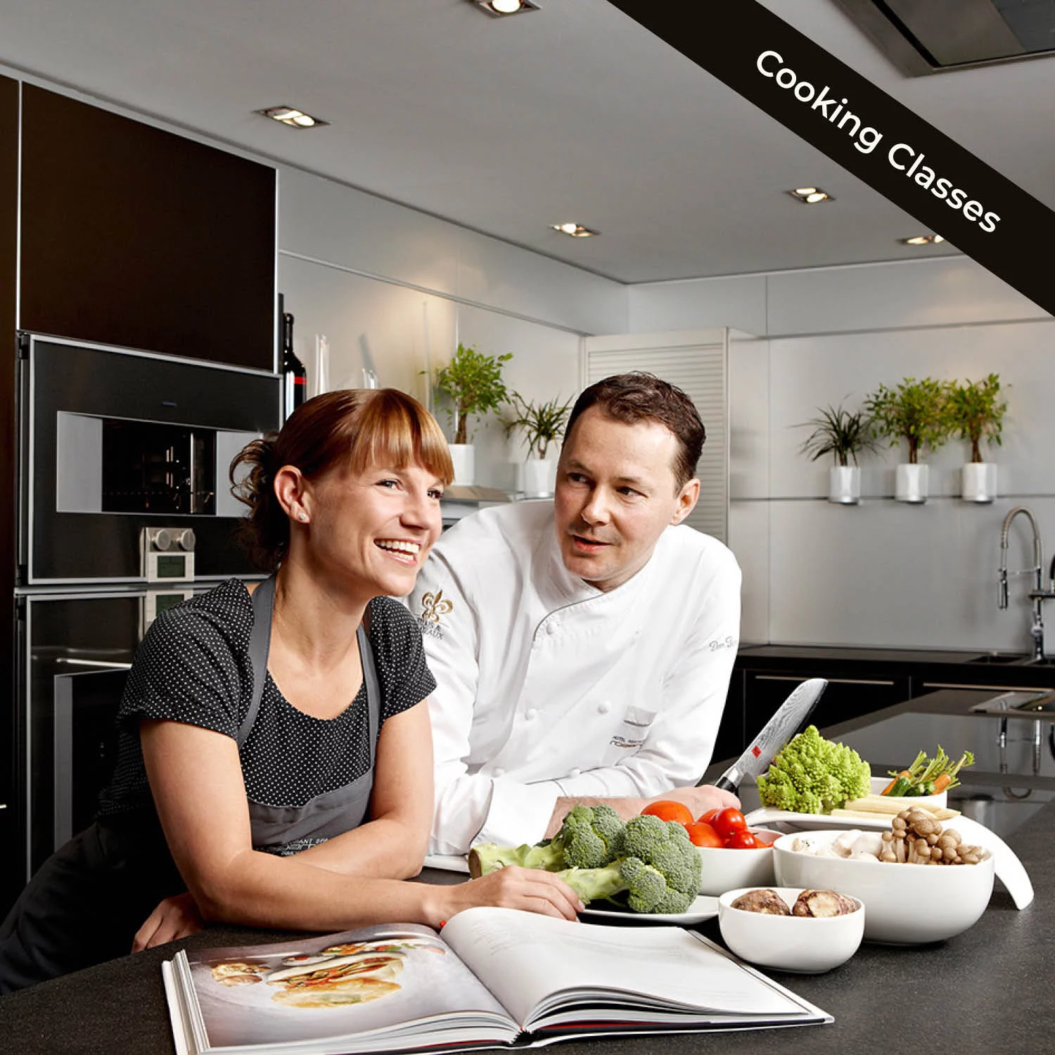 marketing deluxe portfolio simon taxacher