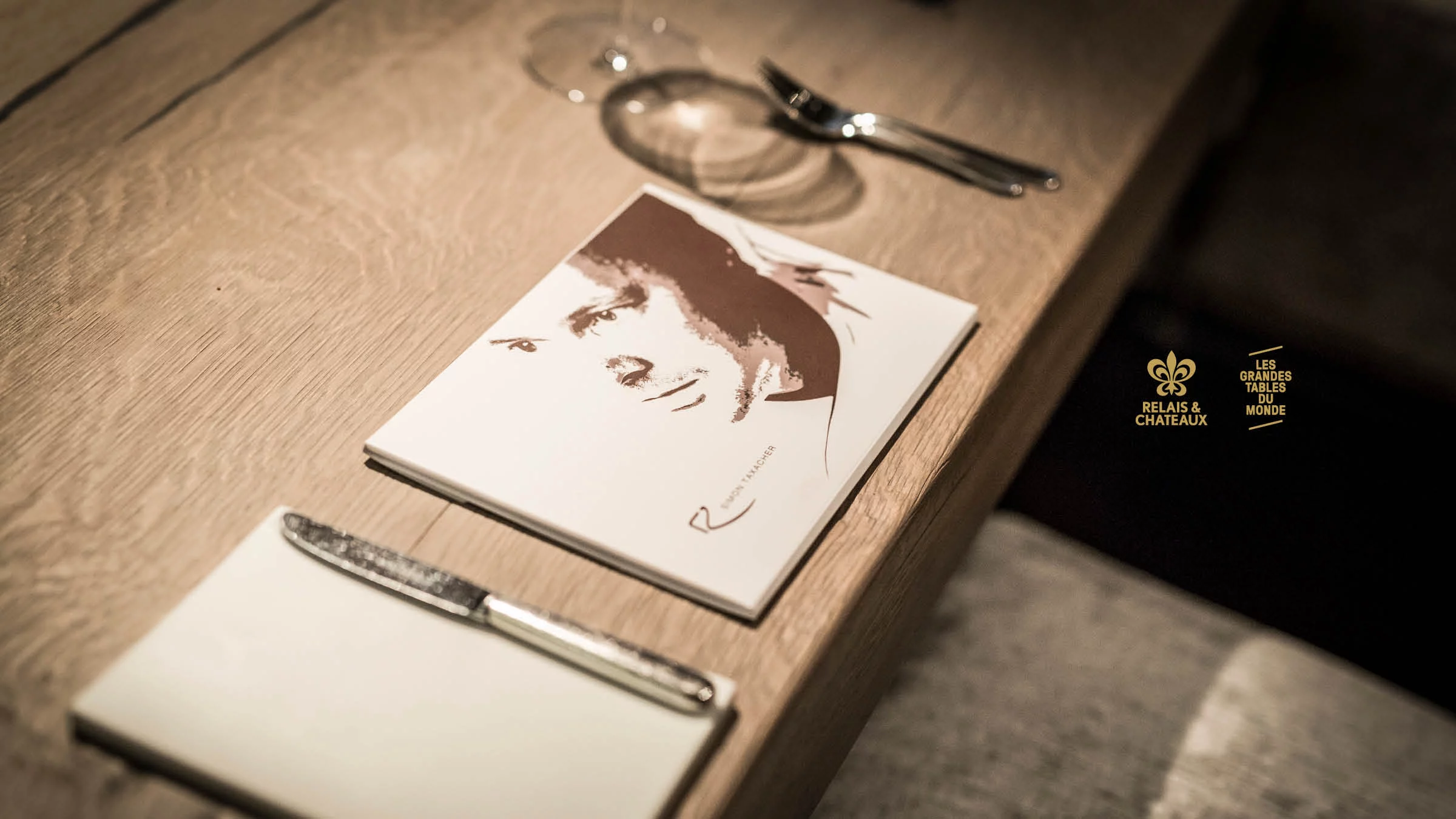 marketing deluxe portfolio simon taxacher